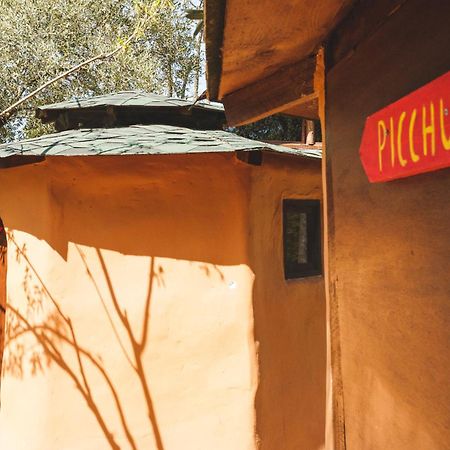 ホテル Nisi Glamping パラリア・ラホン 部屋 写真