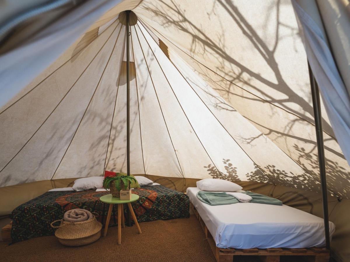 ホテル Nisi Glamping パラリア・ラホン エクステリア 写真