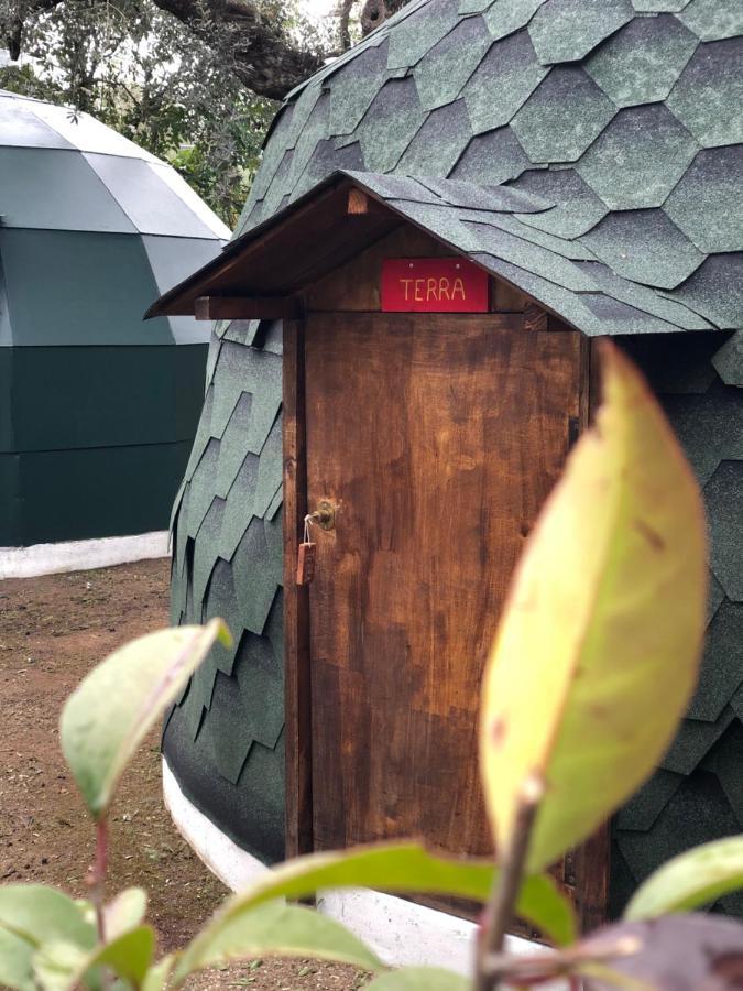 ホテル Nisi Glamping パラリア・ラホン エクステリア 写真