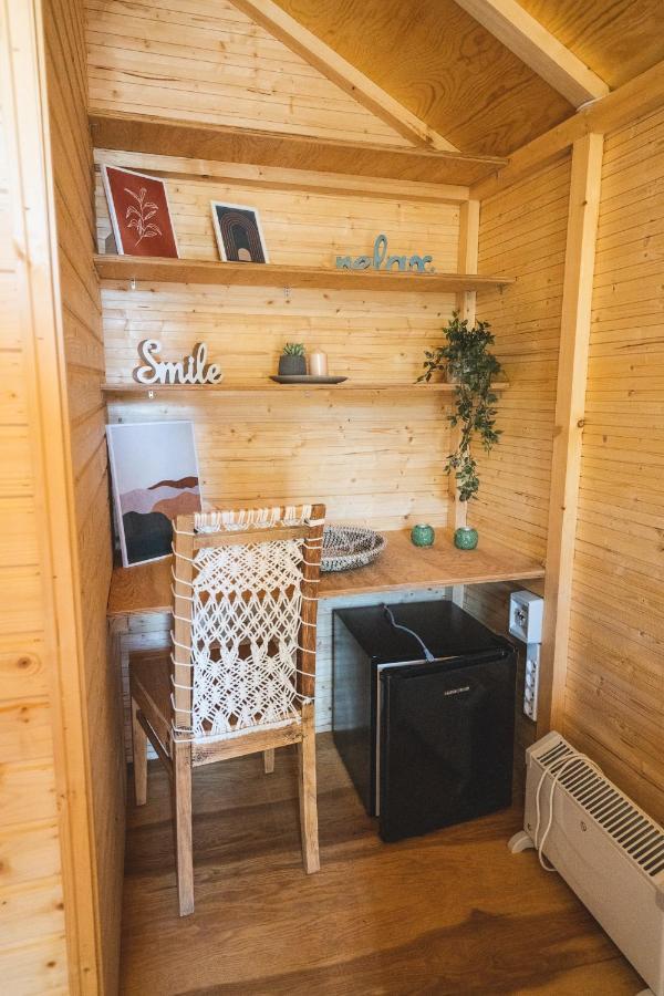 ホテル Nisi Glamping パラリア・ラホン エクステリア 写真