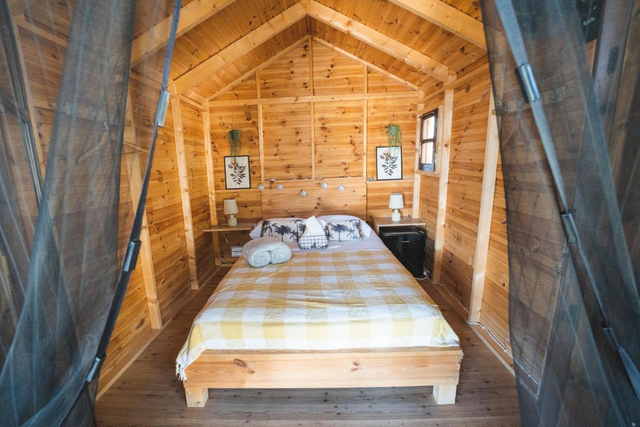 ホテル Nisi Glamping パラリア・ラホン エクステリア 写真