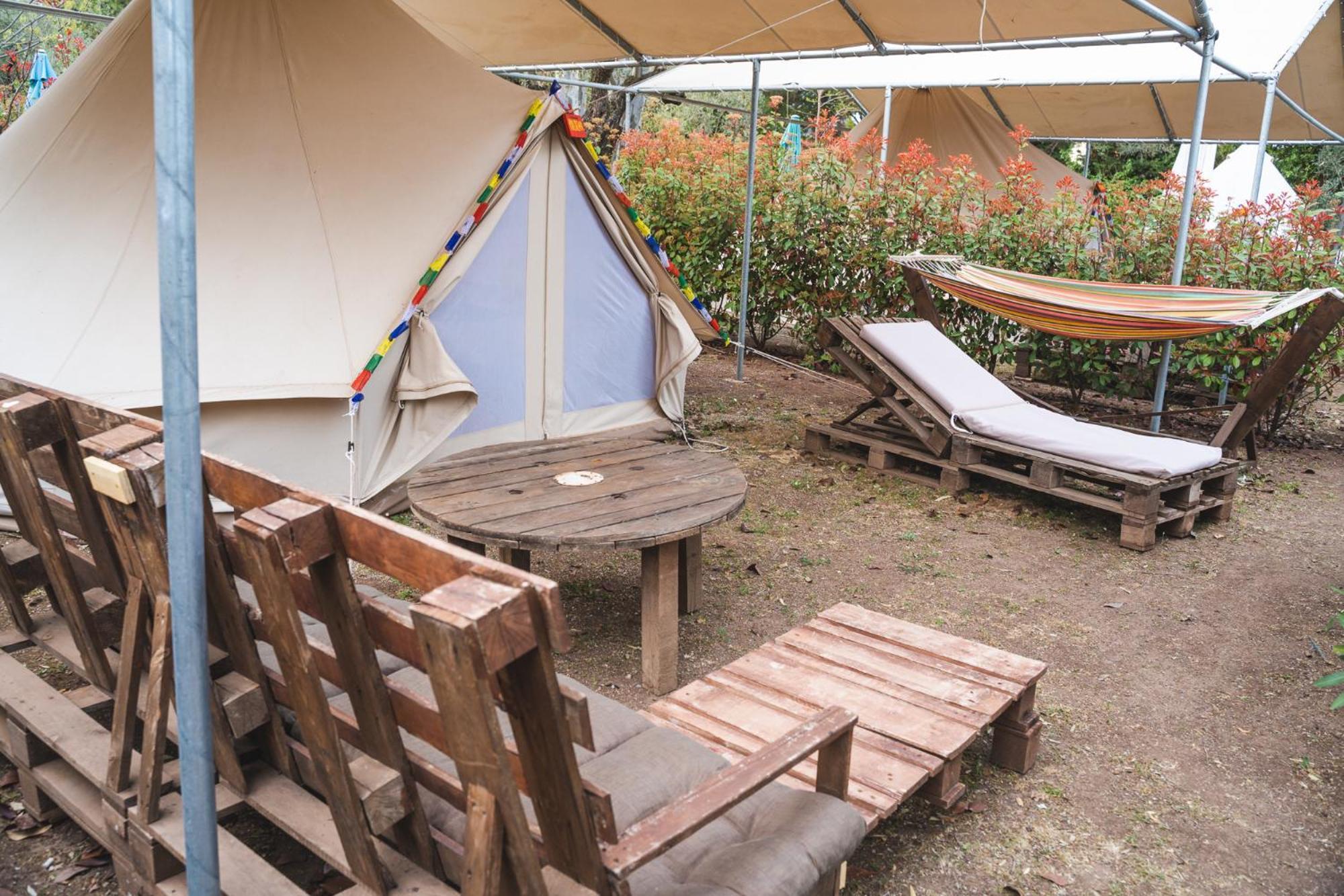 ホテル Nisi Glamping パラリア・ラホン 部屋 写真